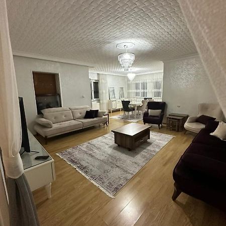 Lovely 2 Bedrooms Apartment With Full Furniture Istanbul Eksteriør bilde